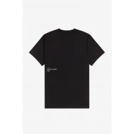 Fred Perry M2628 Negra| Camiseta Estampada Hombre
