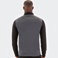 https://images.joma-sport.com/ka/apps/joma/files/20181116_113257_100947.151_espalda.jpg