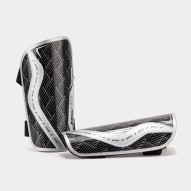 Joma Espinilleras ATTACK SHIN  Negro| Unisex